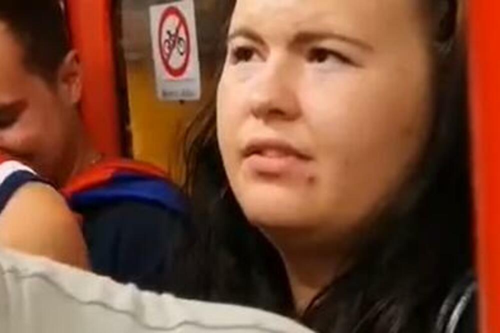 ORI SE PESMA "SA KOSOVA ZORA SVIĆE" A EVROPLJANIMA MRAK NA OČI! Daleko se čuje ljubav prema Srbiji (VIDEO)