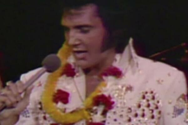 LJUBAVNICA ELVISA PRISLIJA DETALJNO OPISALA NJEGOVU SMRT, OVO JE POTPUNI OBRT: "Evo kako je zaista UMRO" (FOTO)