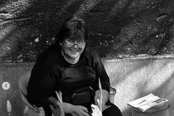 MIRA JE 25 GODINA UVESELJAVALA LJUDE CVEĆEM: Dorćolci uradili nešto što će je ZAUVEK SAČUVATI OD ZABORAVA! (FOTO)