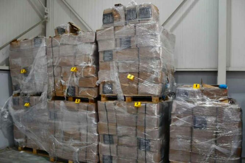 OBUSTAVLJENA ISTRAGA: Pošiljka od 73 kilograma KOKAINA zalutala u BiH, evo kome je VRAĆAJU!