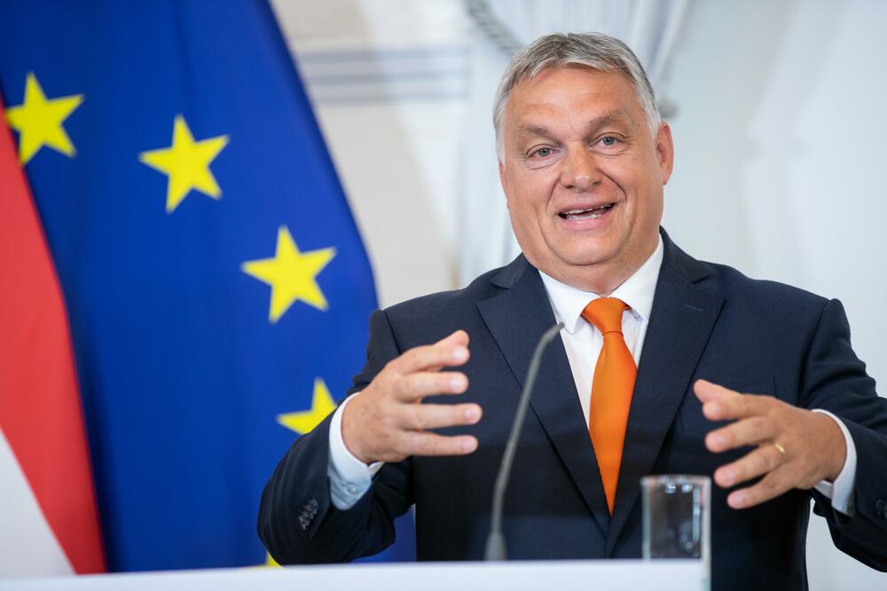 "KO ĆE BITI ŠAMPION? JA SE KLADIM DA ĆE TO BITI SRBIJA"! Premijer Mađarske Viktor Orban uz "orlove"(FOTO)