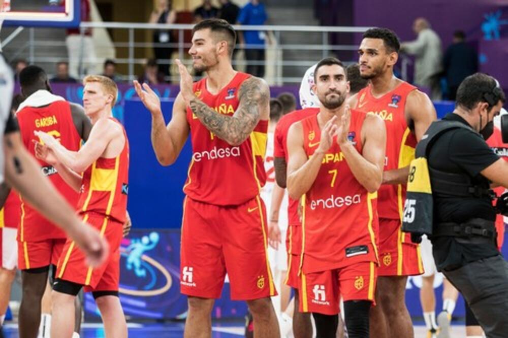 ŠPANCI POSLE DRAME SRUŠILI TURSKU! Larkin TRAGIČAR, "crvena furija" obezbedila prvo mesto u grupi!