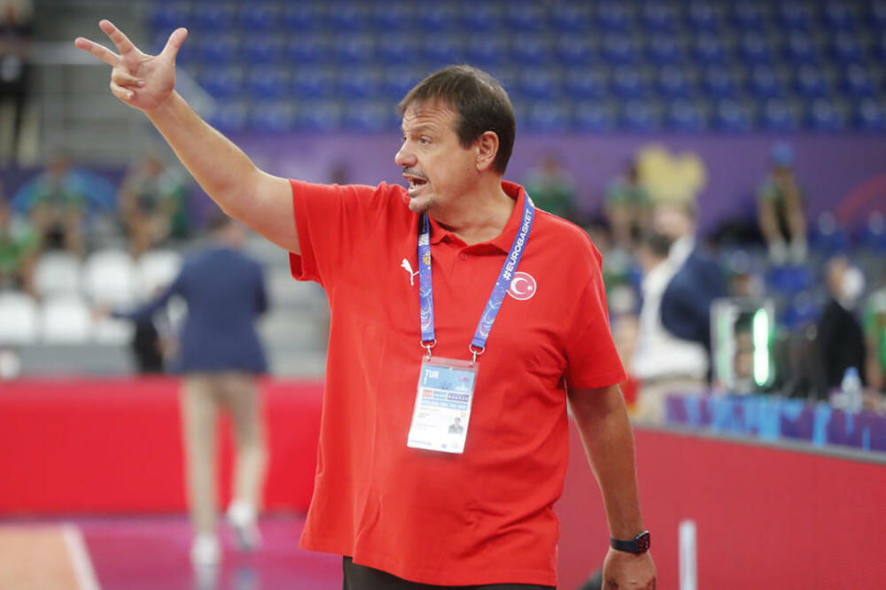 ATAMAN SMATRA DA FIBA RADI PROTIV NJEGA! Zbog nemarnosti može da škodi Turskoj