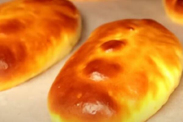 DOMAĆE LEPINJE BEZ KVASCA OD SAMO 3 SASTOJKA: Gotove su za 15 minuta, od sada ćete ih samo ovako SPREMATI (RECEPT)