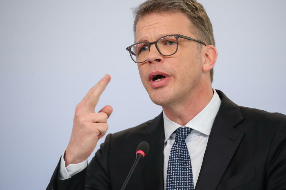 "CENE ENERGIJE ĆE OSTATI VISOKE, NEMAČKOJ JE SUĐENA RECESIJA": Direktor Dojče Banke izneo CRNU PROGNOZU!