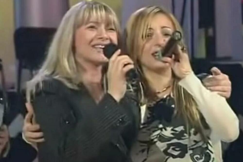 "SKOČIO MI JE NA HAUBU!" PEVAČICU BIVŠI POKUŠAO DA UBIJE, JEDVA IZVUKLA ŽIVU GLAVU: Posle SKANDALA se POVUKLA!