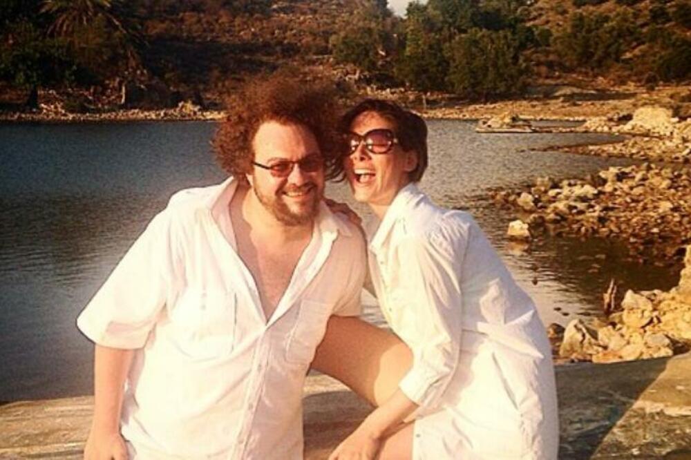 MILICA KON OTVORENO O SVOM BRAKU SA POZNATIM KOMPOZITOROM: Suprug joj je najveći kritičar!