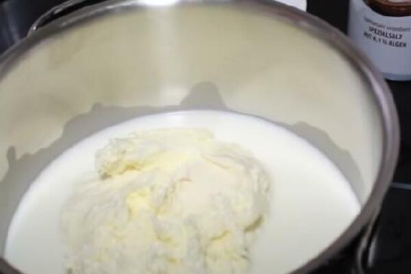 OVO JELO SVAKA SRPSKA KUĆA MORA IMATI NA STTOLU ZA BOŽIĆ: Tradicionalno se sa njim PREKIDA POST, to je BOŽIĆNA ČAST