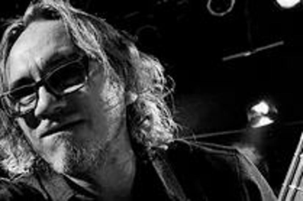 NA ISTI DAN KADA I KRALJICA ELIZABETA, UMRO JE I ON! Stigle NOVE CRNE VESTI