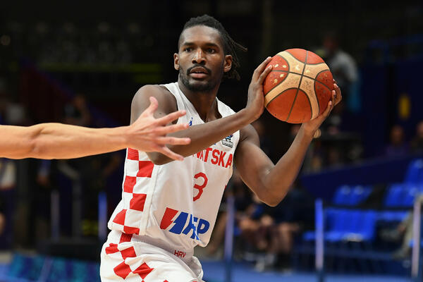 BRUKA! Hrvatski reprezentativac ne zna gde zemlja za koju igra i nije ga sramota! (VIDEO)