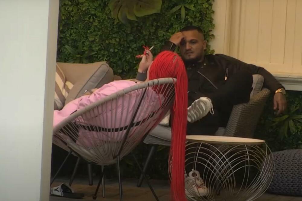 "VIKI, AKO GLEDAŠ OVO ZNAJ DA TE JOŠ VOLIM!" Robert Mitrović ŠOKIRAO sve priznanjem!v(VIDEO)