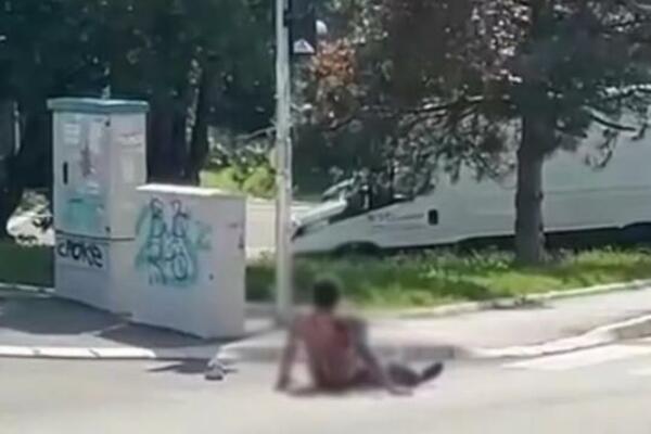 HOROR U MIRIJEVU! Mladić pretukao muškarca i ostavio ga u LOKVI KRVI, isplivali snimci BRUTALNOG NASILJA! (FOTO)