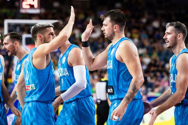 FIBA ODABRALA TOP 10 POTEZA NA EUROBAKSETU: Tu su Janis i Luka Dončić, ali nema nijednog srpskog košarkaša! (VIDEO)