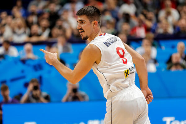 MARINKOVIĆ NA UDARU GROBARA: Navijačima Partizana je ZASMETAO jedan POTEZ bivšeg košarkaša crno-belih! (FOTO)