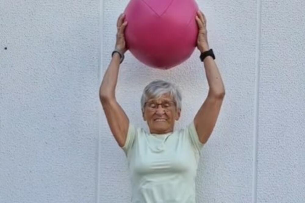 IMA 81 GODINU, A IZGLEDA KAO DEVOJKA: Kada vidite šra radi SVAKI DAN neće vam biti DOBRO, ŠOK (FOTO/VIDEO)