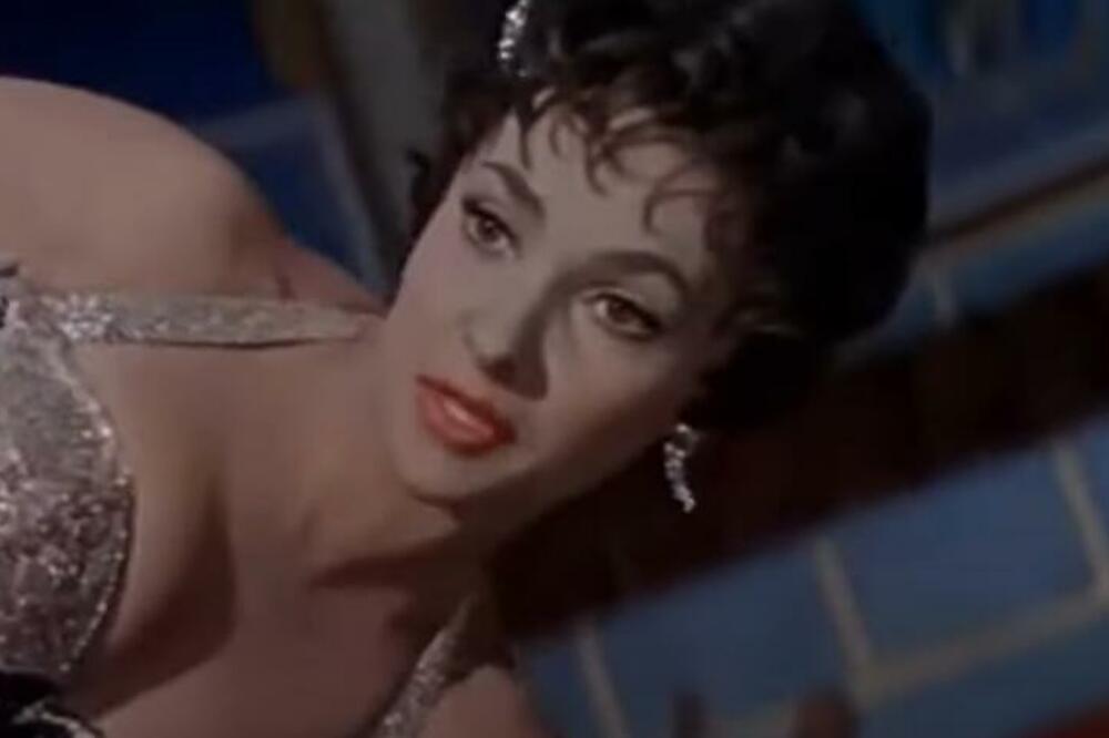 OPERISANA POZNATA GLUMICA: Evo u kakvom STANJU se NALAZI