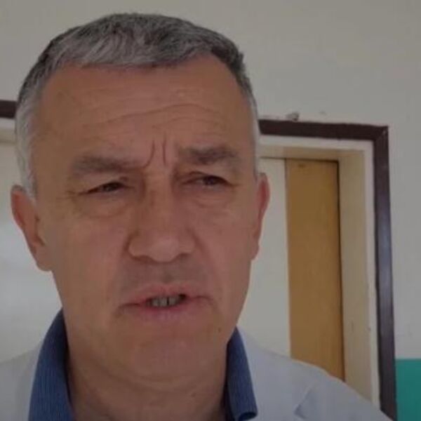 U KBC KOSOVSKA MITROVICA STIGLE VAKCINE: Oglasio se Dr Elek