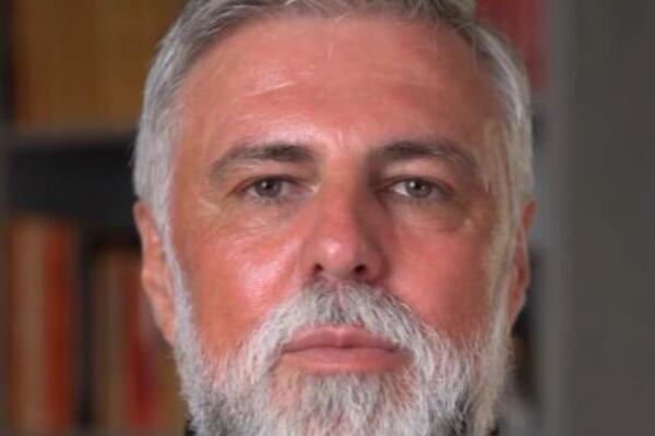 SMEMO LI DA RADIMO KUĆNE POSLOVE NA CRVENO SLOVO? Vladika Grigorije odgovorio na pitanje koje MUČI SRBE (VIDEO)