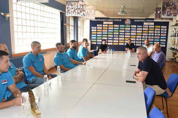 DANAS SE SLAVILO U KUĆI KOŠARKE! Ni reči nije bilo o lošem rezultatu seniorske reprezentacije! (FOTO)