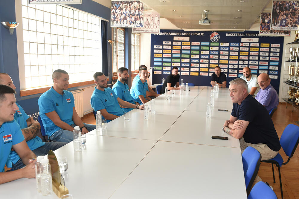 DANAS SE SLAVILO U KUĆI KOŠARKE! Ni reči nije bilo o lošem rezultatu seniorske reprezentacije! (FOTO)