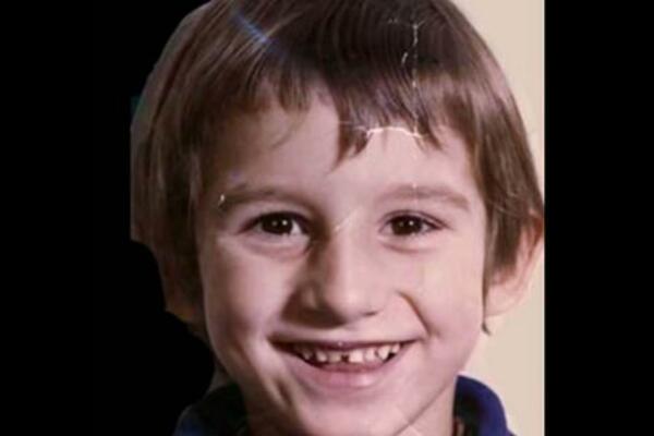 DEČAK KOJEG VIDITE NA SLICI JE BIO JEDAN OD NAJŽEŠĆIH MOMAKA VRELOG BEOGRADSKOG ASFALTA 90-IH: Da li znate koji?