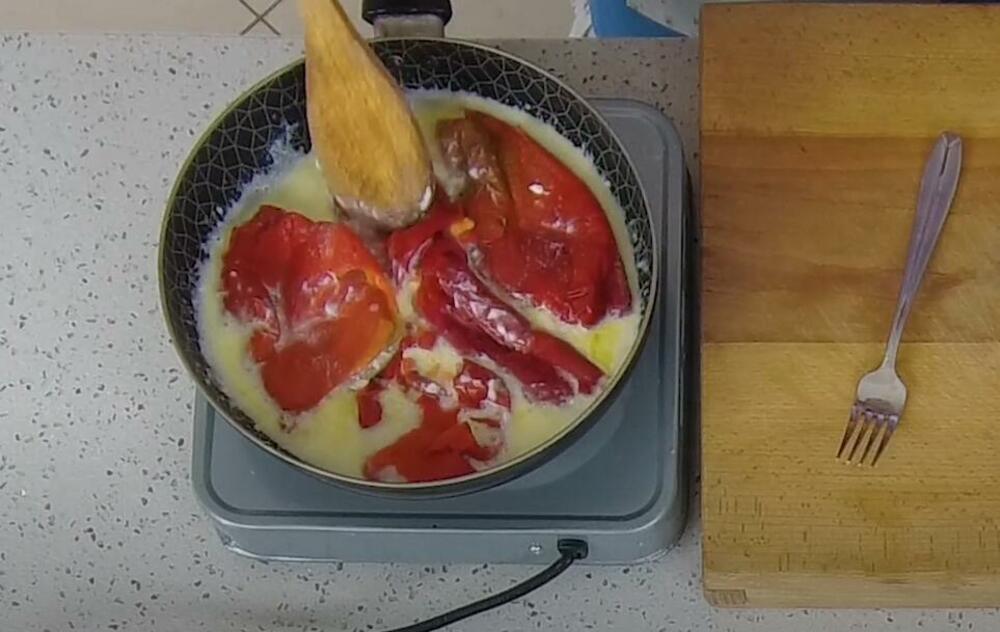 Paprike na kajmaku