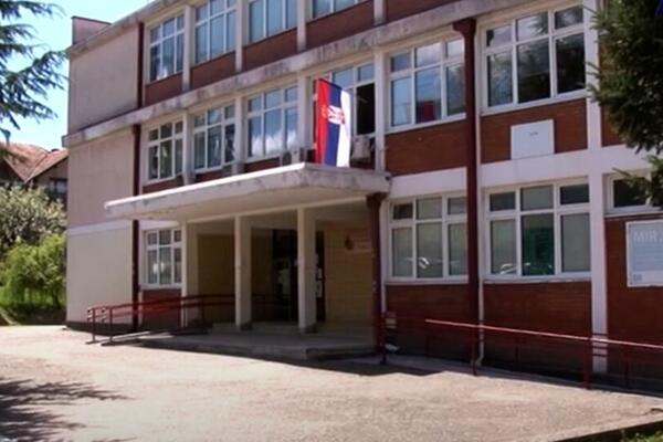 ŠKOLA DEMANTOVALA DA JE DEČAK PREMINUO U SURDULICI: Dolazili su i policijski inspektori