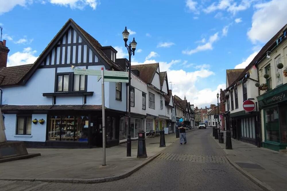 USRED NOĆI SU ČULI JEZIVE ZVUKOVE: "Zvučalo je kao da peva malo dete", a iza svega se krije JEZIVO OTKRIĆE