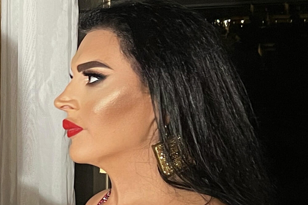 NAŠA PEVAČICA JE HAPŠENA ZBOG PROSTITUCIJE, A JEDNOM JE SLUČAJNO OTKRILA I TARIFU: Cela SRBIJA je zanemela posle...