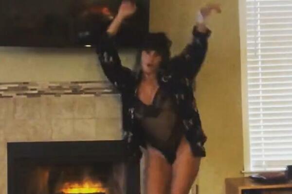 KONAČNO JE PRIZNALA DA PRUŽA SE*SUALNE USLUGE!