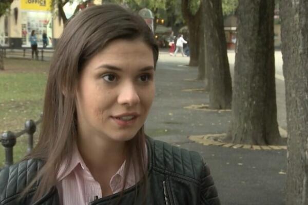 NAŠOJ GLUMICI JE AMPUTIRAN DEO DESNE RUKE, A TO NISTE NI PRIMETILI: Progovorila o SVEMU, najgore je PROŠLO