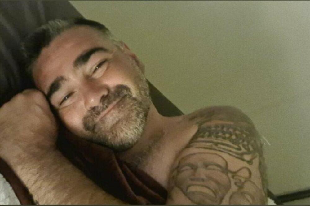 SERIJSKI LJUBAVNIK JAVNO OTKRIO ŠTA RADI ŽENAMA ZA PARE: Ljudi su ZANEMELI, stalno mu OVO TRAŽE, SKANDAL FOTO