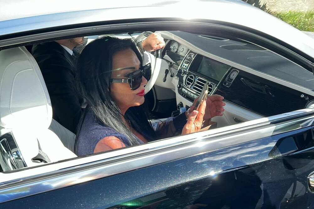 GOCA BOŽINOVSKA ŽENI SINA, EVO KAKO IZGLEDA!