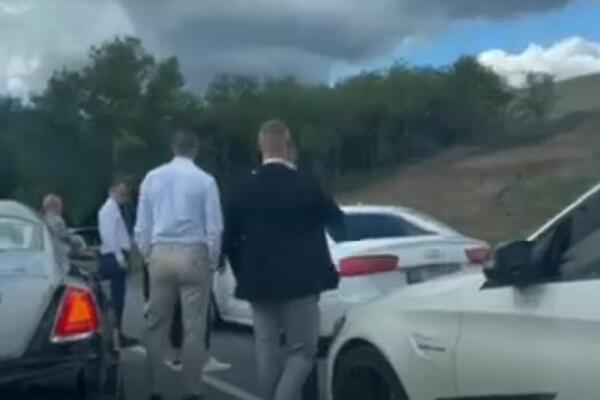 DETALJI NESREĆE VELJKA RAŽNATOVIĆA: Izgubljena kontrola nad vozilom!