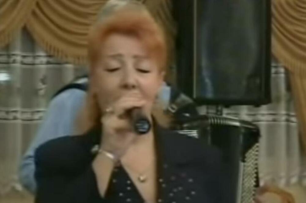 STAJALA RAME UZ RAME SA ŠABANOM, A ZBOG BATINA ZAVRŠILA U ŠOK SOBI: Sad je NIKAD ne bi prepoznali, ŠOK! (FOTO)