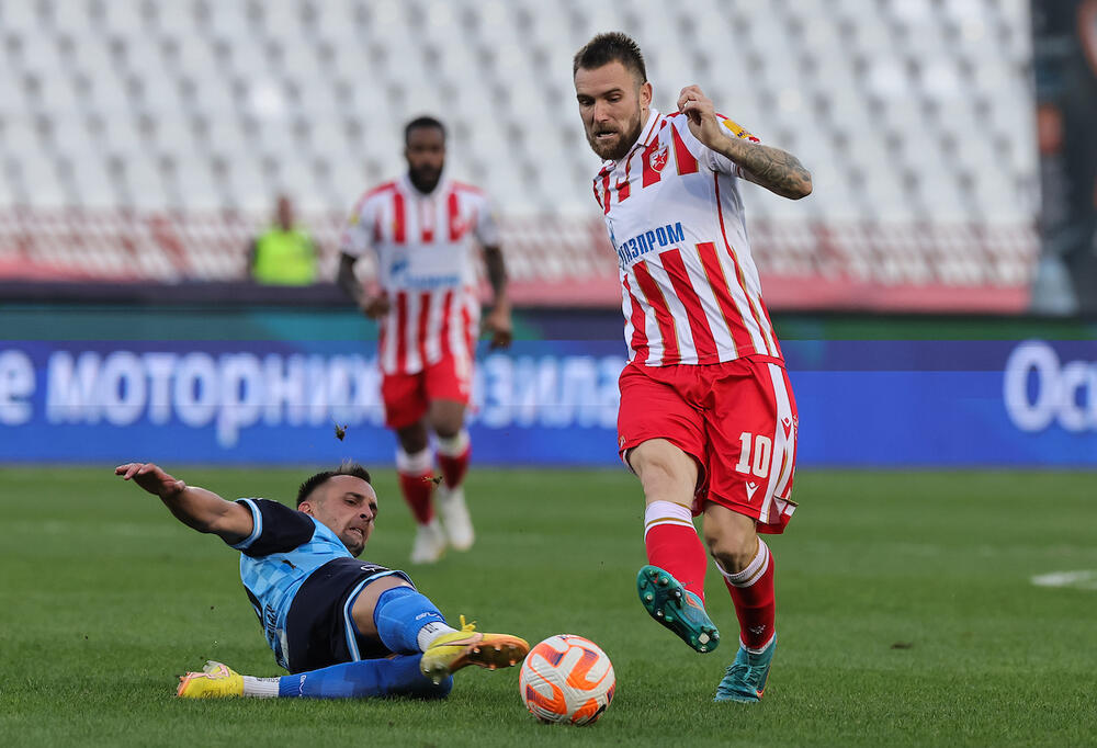 FK Napredak, FK Crvena zvezda, Fudbal