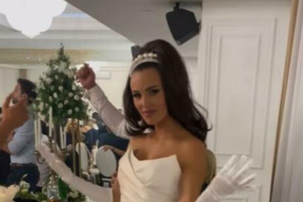 MLADA OBUKLA VENČANICU KOJA JE ČISTA PROVOKACIJA! Snajka zapalila SVATOVE izazovnim ŠLICEM, noga kao PRAĆKA