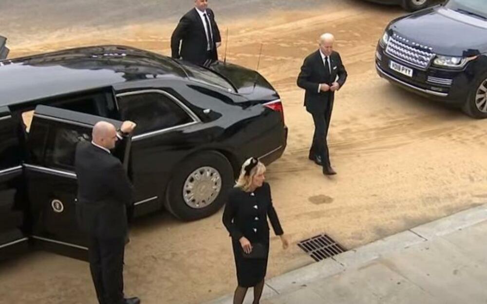 Džozef Bajden, Džo Bajden, Kraljica Elizabeta