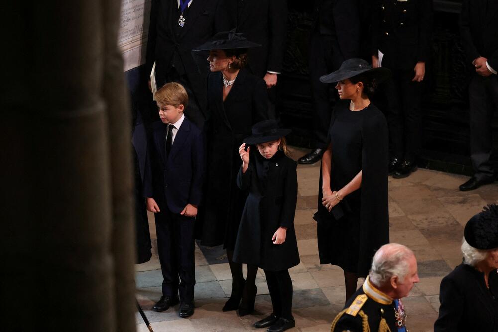 Princ Džordž na sahrani 