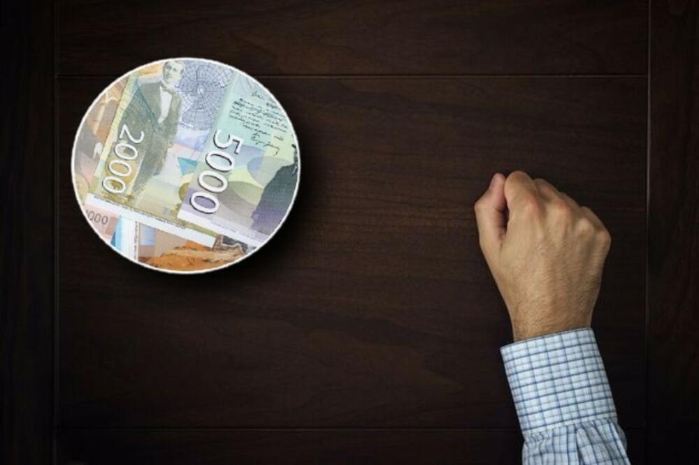 KADA VAM ONI ZAKUCAJU NA VRATA, MORATE DA OTVORITE! U suprotnom, preti vam KAZNA DO 50.000 DINARA!