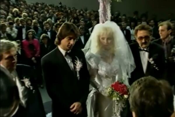 PREKINUT "DNEVNIK 2" ZBOG OVOGA, JUGOSLAVIJA JE BILA NA NOGAMA! Svi su nemo gledali događaj DECENIJE!