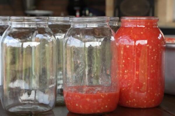 RECEPT ZA AJVAR KOJI SE NE KUVA! Uštedećete svo VREME, domaćice načisto poludele za NJIM (VIDEO)