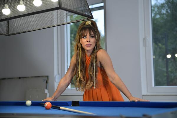 Slađa Allegro doživela „NERVNI SLOM“: Pevačica sve ostavila u čudu!