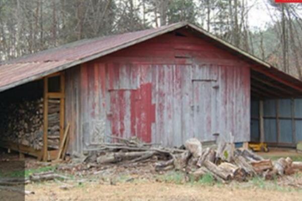 KUPIO JE VIKENDICU A ŠUPA U NJOJ BILA JE STARA I TROŠNA: Međutim, ono što je našao unutra promenilo mu je život