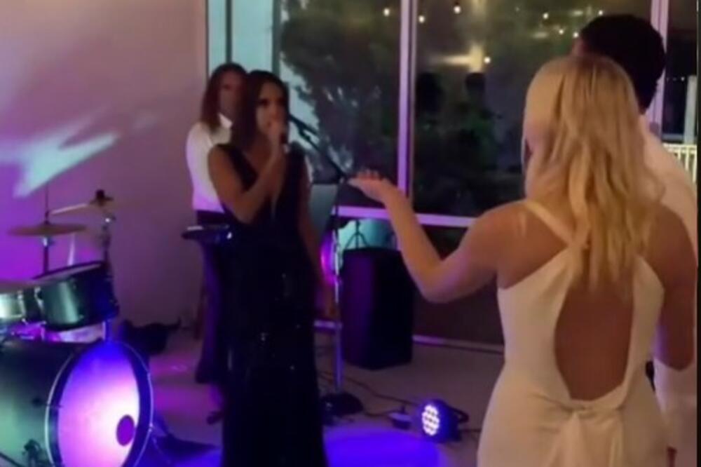 OVO JE NJENA SLATKA OSVETA: Aleksandra pevala o PRELJUBI na svadbi BIVŠEG, svi su gledali u NJU! (VIDEO)