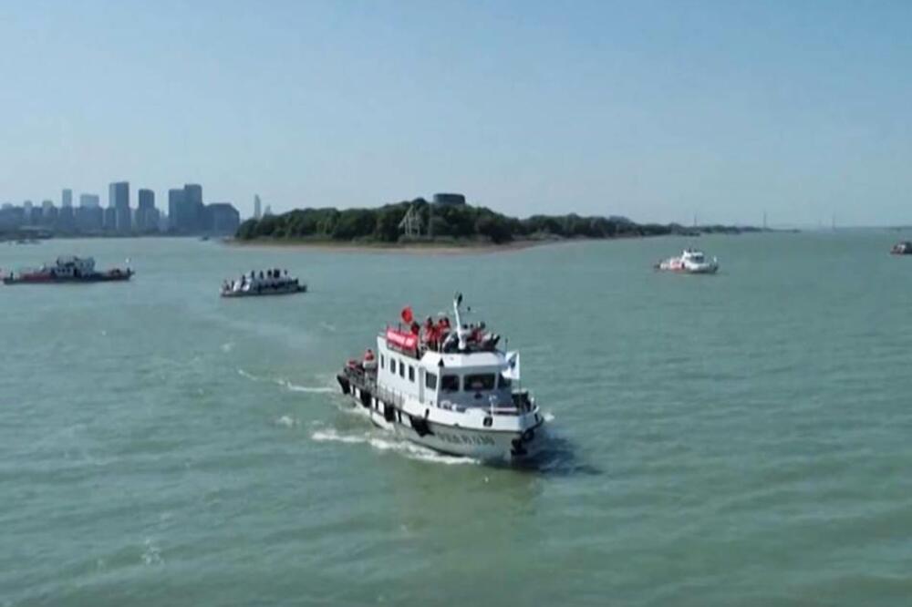 Naučno istraživanje delfina u reci Jangce