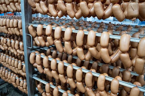 NAJOPASNIJA NAMIRNICA KOJU STALNO JEDEMO: Često je na sniženju, a niko vam neće reći da može biti OTROVNA!