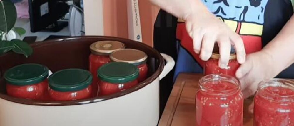 Domaći paradajz pelat