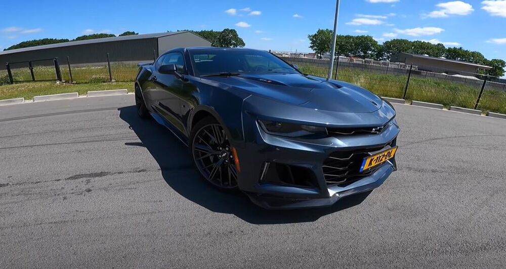 Automobil/Ilustracija