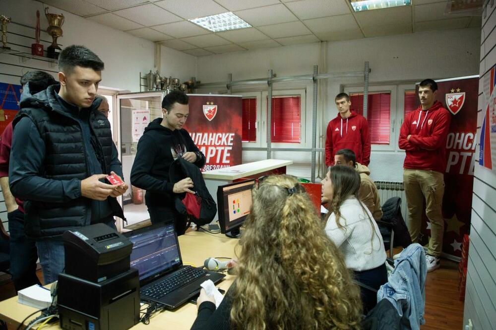 ZVEZDA POKRENULA NAGRADNU IGRU! Putuj sa košarkašima na meč Evrolige!